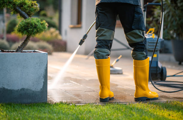 Why Choose Our Certified Pressure Washing Experts for Your Project Needs in South Kensington, MD?